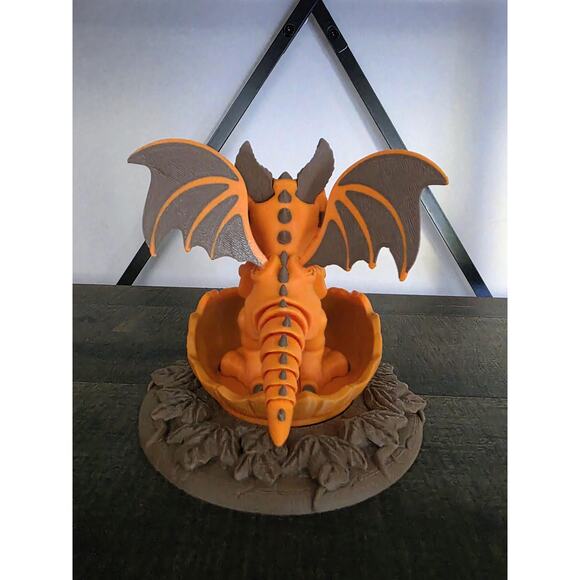 Punkin the Halloween Dragon 3d Figure with Base - Picture 4 of 6